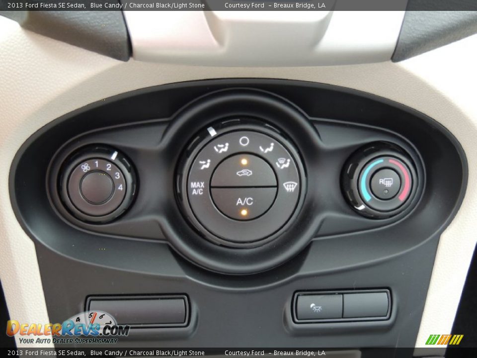 2013 Ford Fiesta SE Sedan Blue Candy / Charcoal Black/Light Stone Photo #20