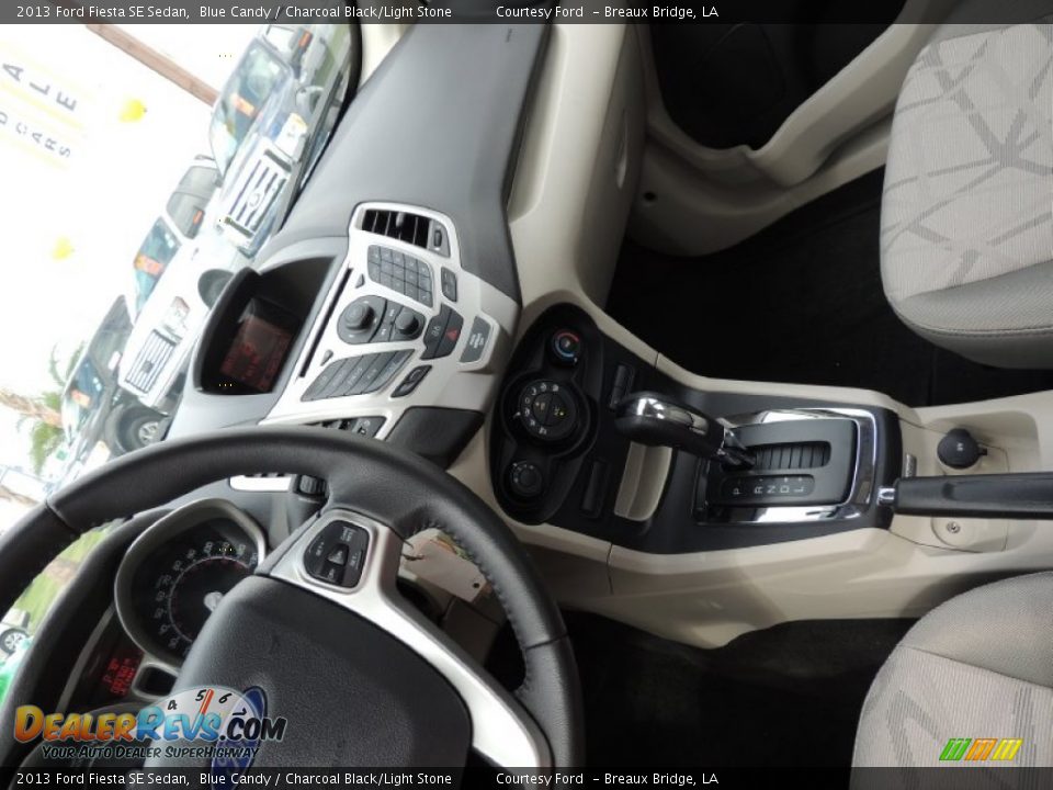 2013 Ford Fiesta SE Sedan Blue Candy / Charcoal Black/Light Stone Photo #21