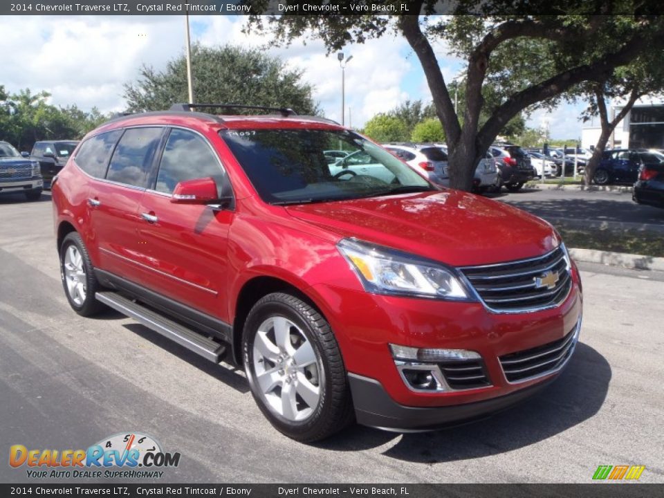 Front 3/4 View of 2014 Chevrolet Traverse LTZ Photo #1