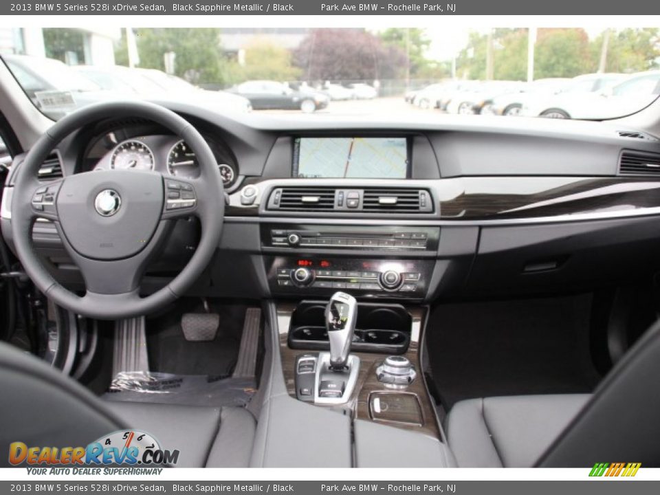 2013 BMW 5 Series 528i xDrive Sedan Black Sapphire Metallic / Black Photo #13