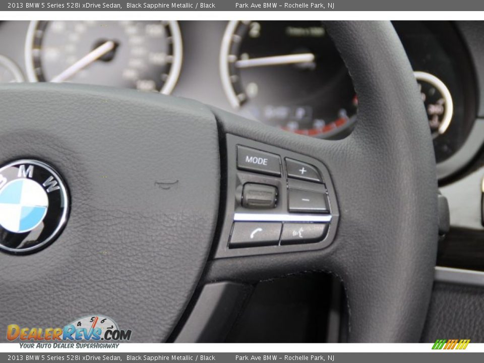 2013 BMW 5 Series 528i xDrive Sedan Black Sapphire Metallic / Black Photo #18