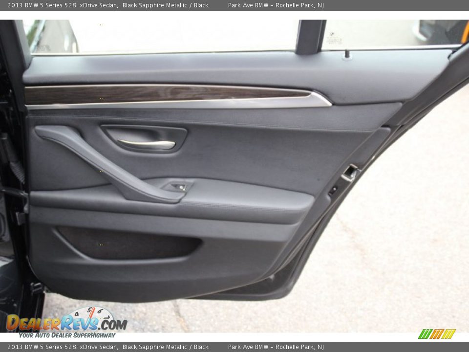 2013 BMW 5 Series 528i xDrive Sedan Black Sapphire Metallic / Black Photo #23