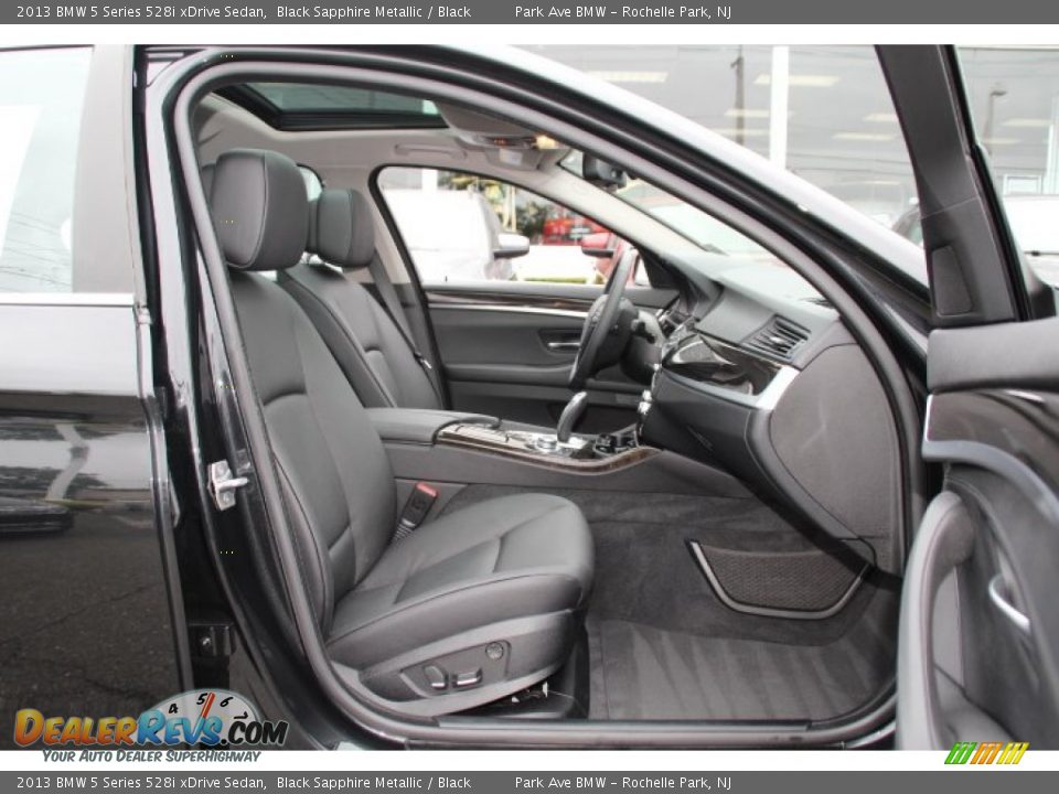 2013 BMW 5 Series 528i xDrive Sedan Black Sapphire Metallic / Black Photo #27
