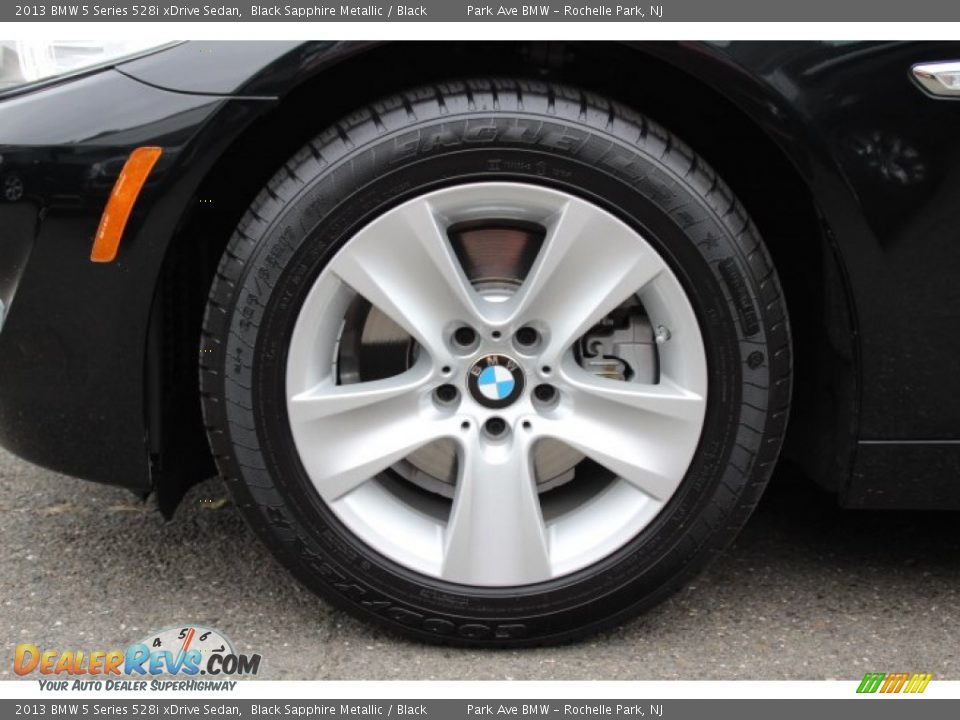 2013 BMW 5 Series 528i xDrive Sedan Black Sapphire Metallic / Black Photo #31