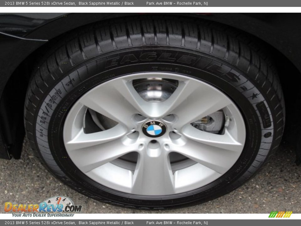 2013 BMW 5 Series 528i xDrive Sedan Black Sapphire Metallic / Black Photo #32