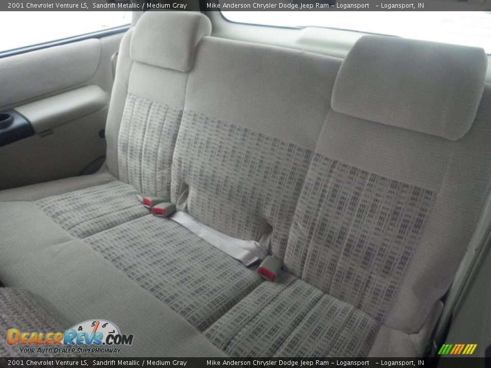 2001 Chevrolet Venture LS Sandrift Metallic / Medium Gray Photo #8