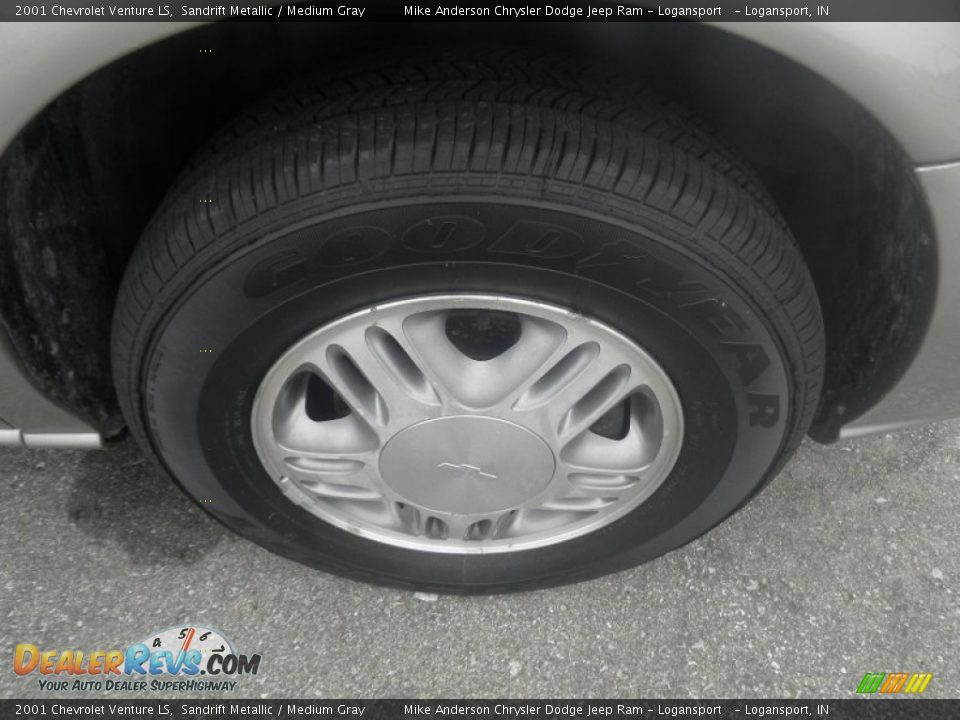 2001 Chevrolet Venture LS Sandrift Metallic / Medium Gray Photo #13