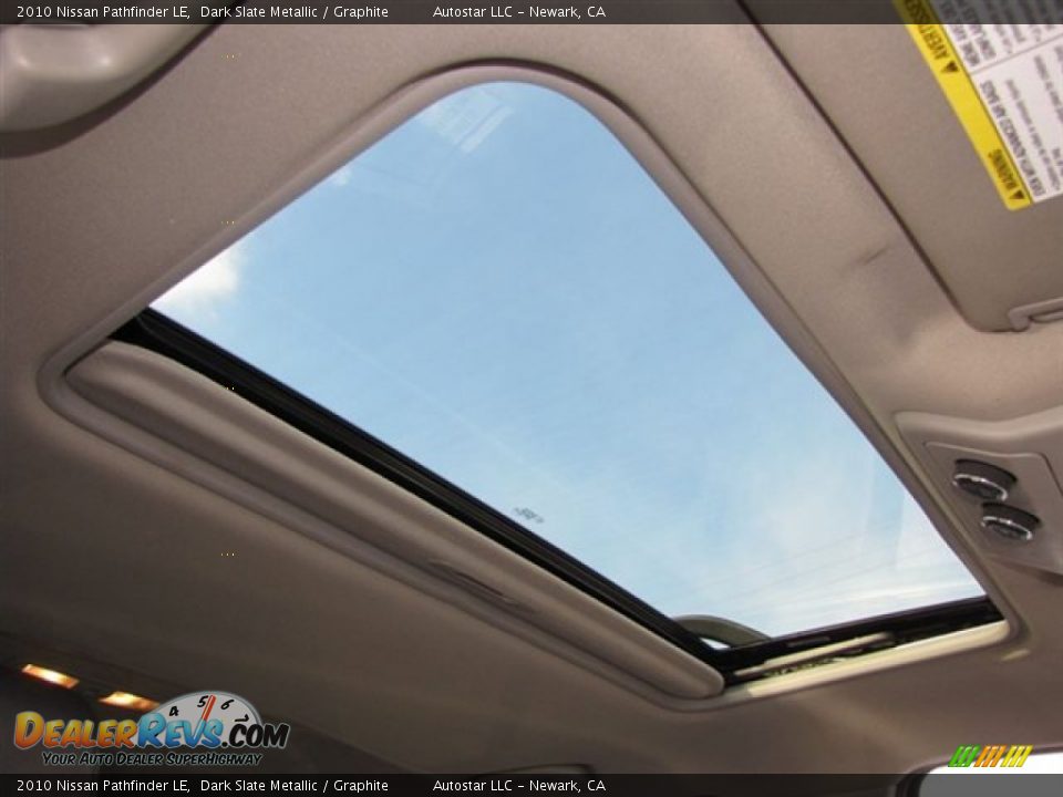 2010 Nissan Pathfinder LE Dark Slate Metallic / Graphite Photo #5