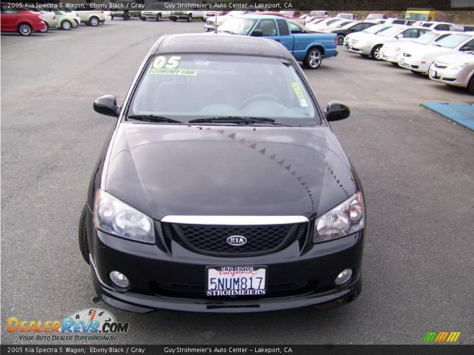 2005 Kia Spectra 5 Wagon Ebony Black / Gray Photo #8