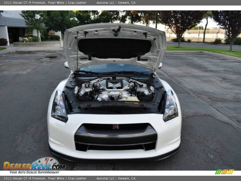 2011 Nissan GT-R Premium Pearl White / Gray Leather Photo #13