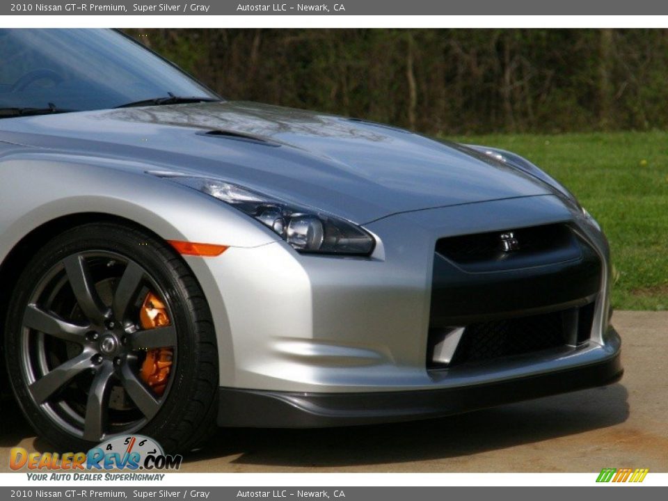 2010 Nissan GT-R Premium Super Silver / Gray Photo #12