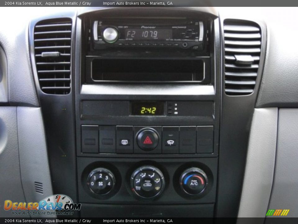 2004 Kia Sorento LX Aqua Blue Metallic / Gray Photo #14