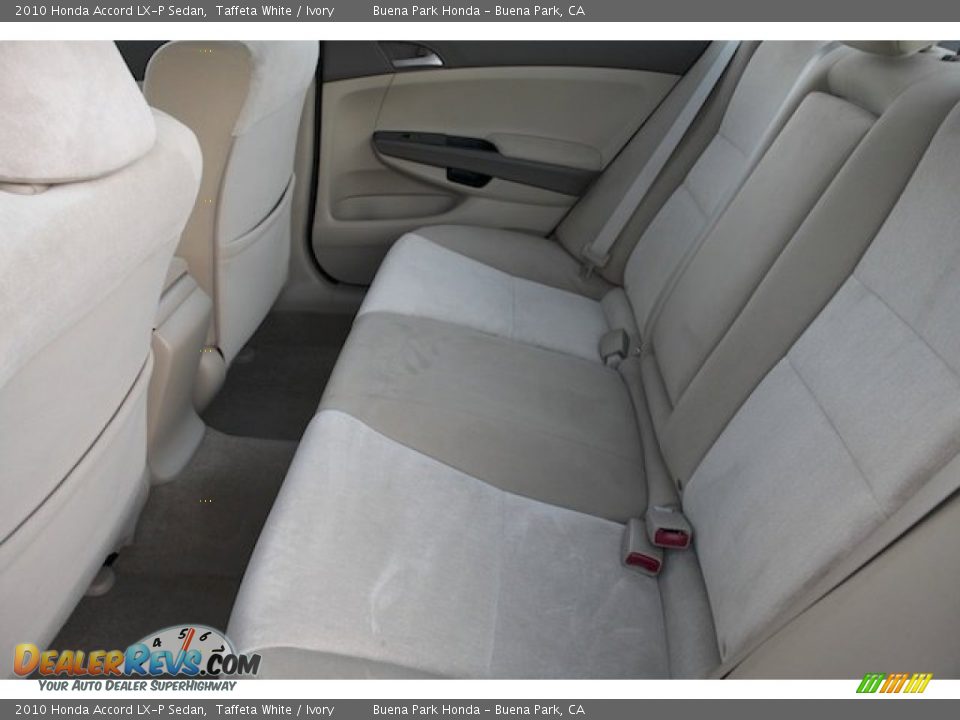 2010 Honda Accord LX-P Sedan Taffeta White / Ivory Photo #4
