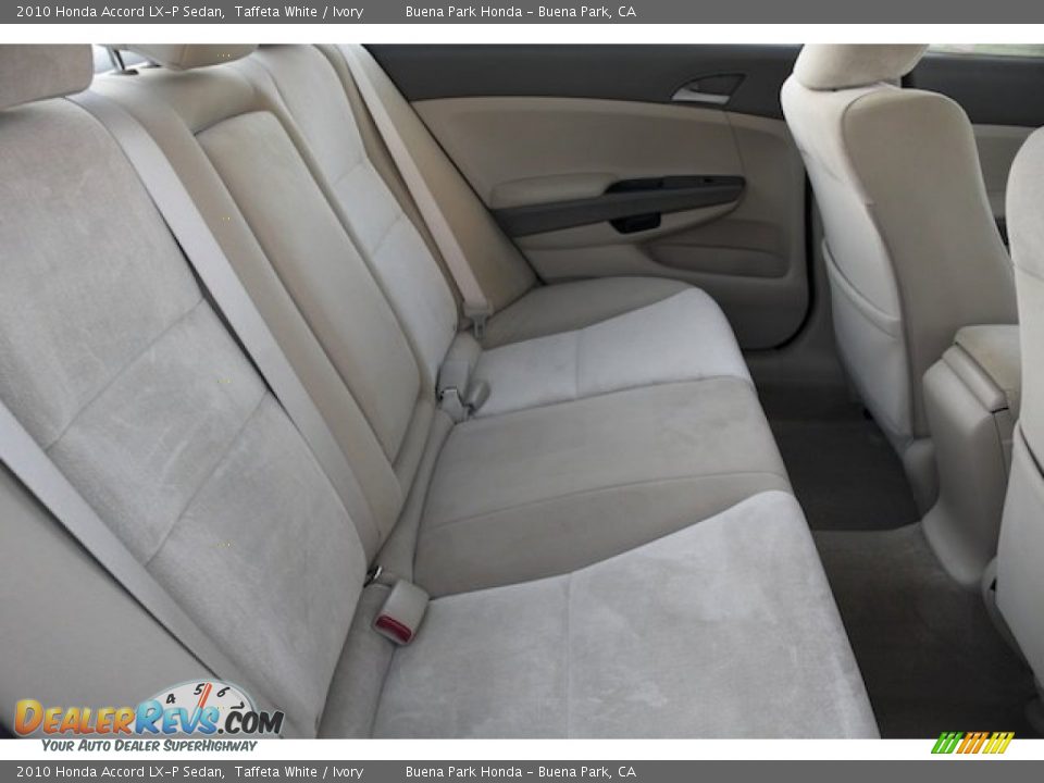 2010 Honda Accord LX-P Sedan Taffeta White / Ivory Photo #16