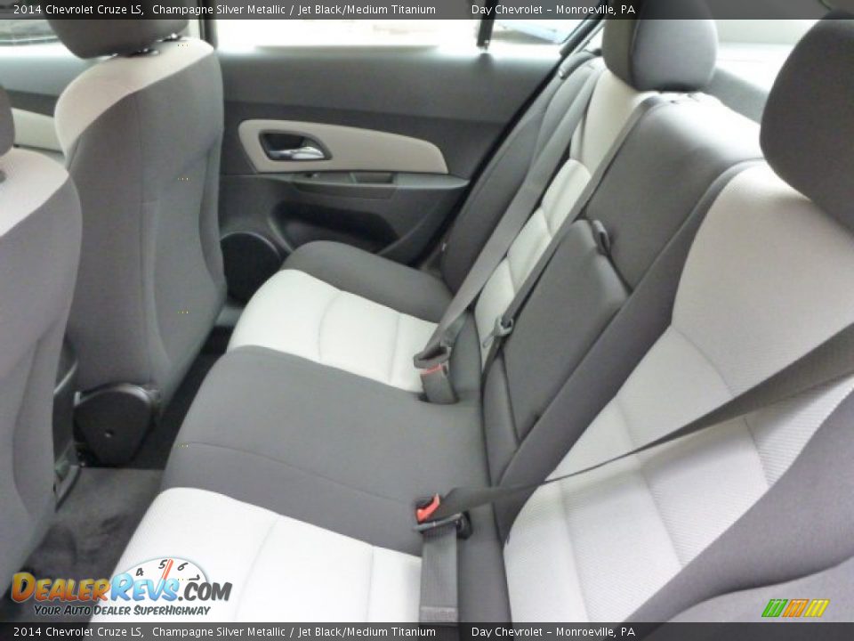 2014 Chevrolet Cruze LS Champagne Silver Metallic / Jet Black/Medium Titanium Photo #12