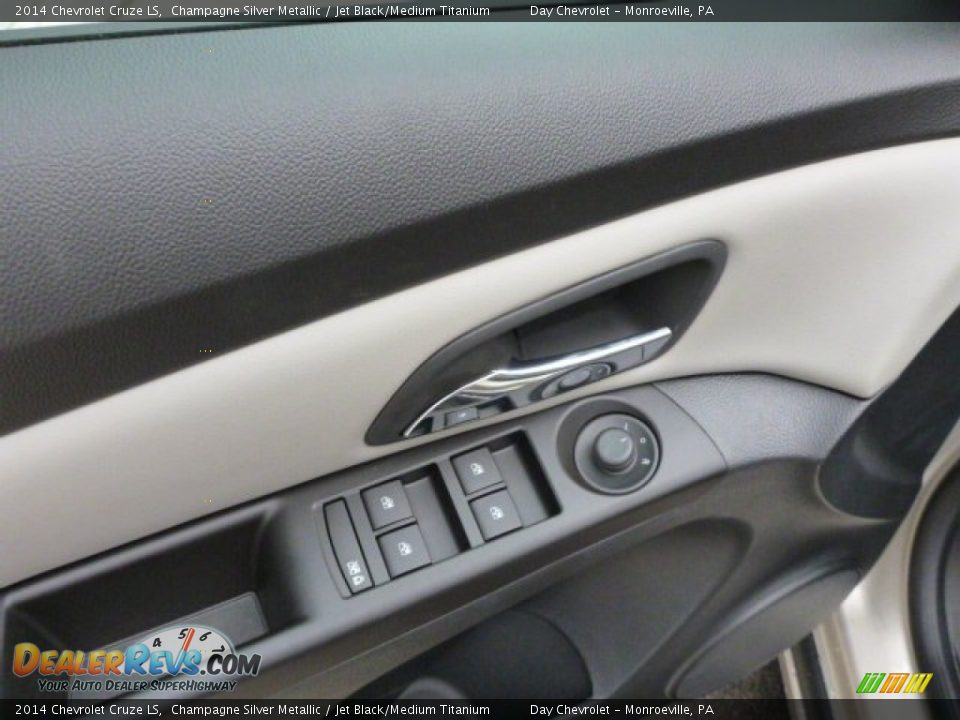 2014 Chevrolet Cruze LS Champagne Silver Metallic / Jet Black/Medium Titanium Photo #15
