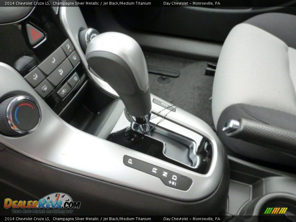 2014 Chevrolet Cruze LS Champagne Silver Metallic / Jet Black/Medium Titanium Photo #17