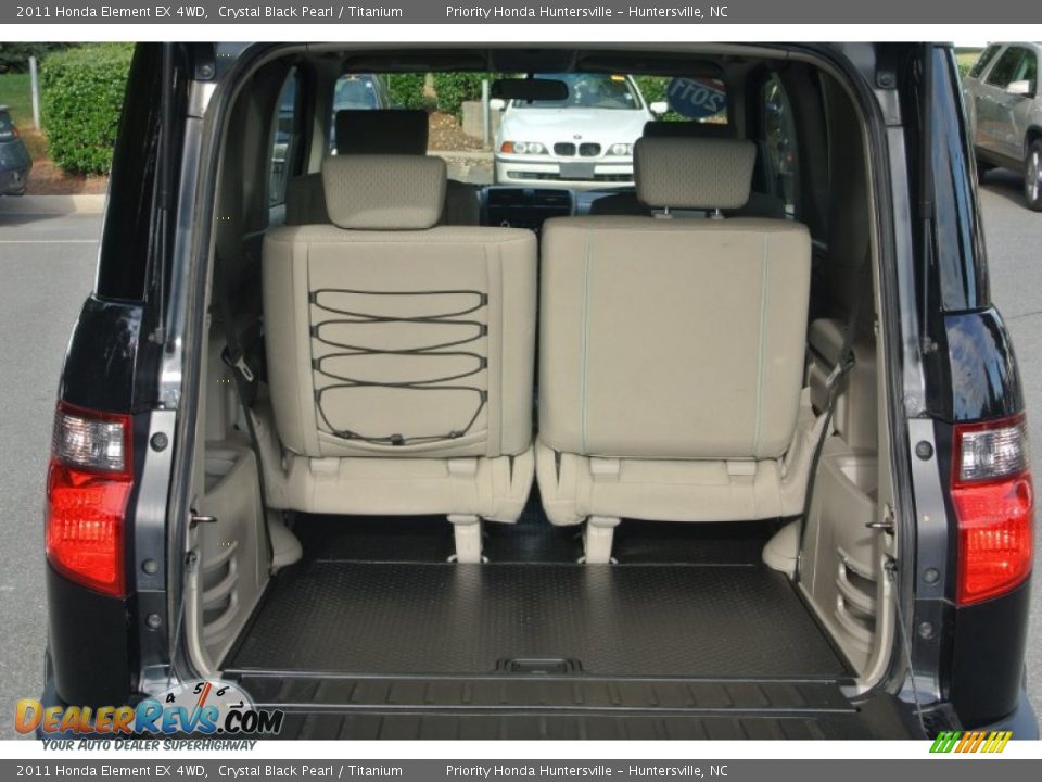 2011 Honda Element EX 4WD Crystal Black Pearl / Titanium Photo #19