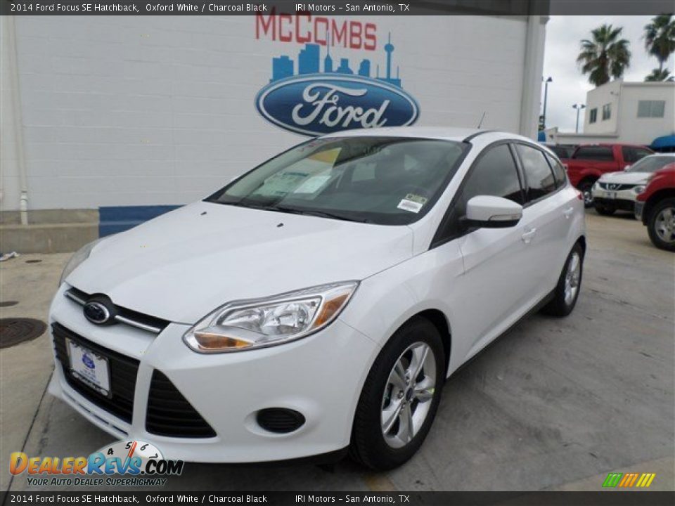 2014 Ford Focus SE Hatchback Oxford White / Charcoal Black Photo #1