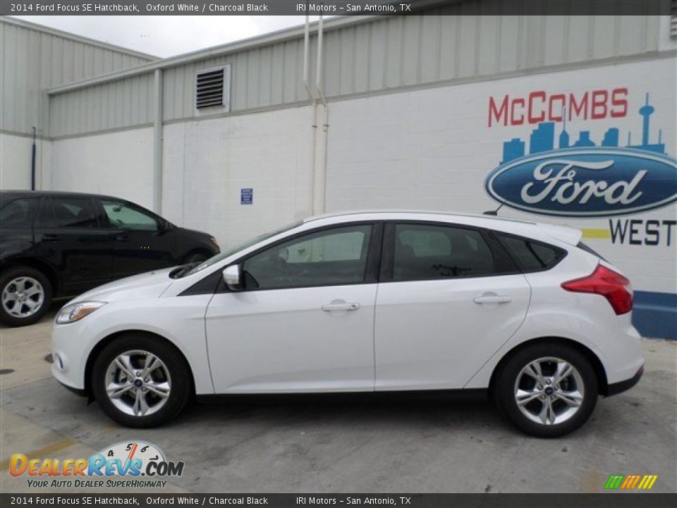 2014 Ford Focus SE Hatchback Oxford White / Charcoal Black Photo #2