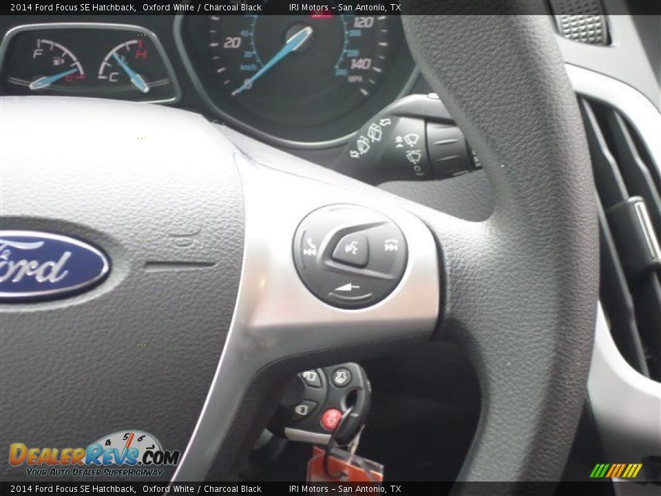 2014 Ford Focus SE Hatchback Oxford White / Charcoal Black Photo #19
