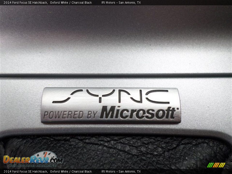 2014 Ford Focus SE Hatchback Oxford White / Charcoal Black Photo #26