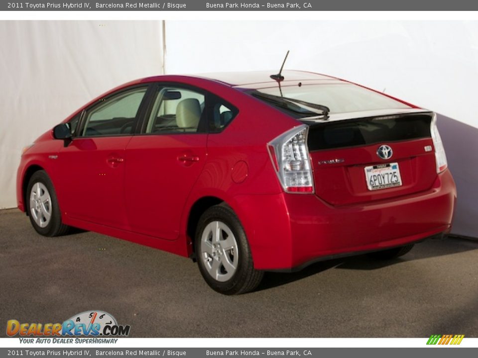 2011 Toyota Prius Hybrid IV Barcelona Red Metallic / Bisque Photo #2