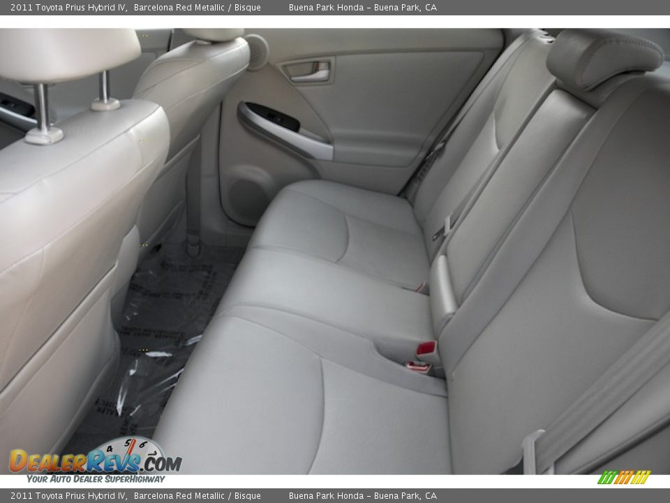 2011 Toyota Prius Hybrid IV Barcelona Red Metallic / Bisque Photo #4