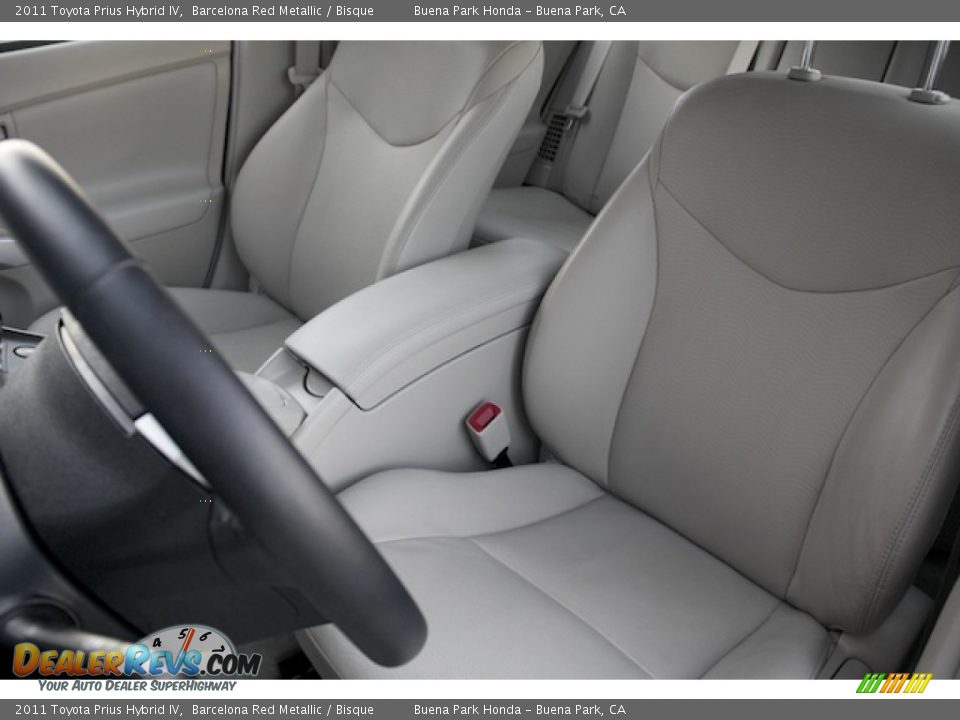 2011 Toyota Prius Hybrid IV Barcelona Red Metallic / Bisque Photo #13