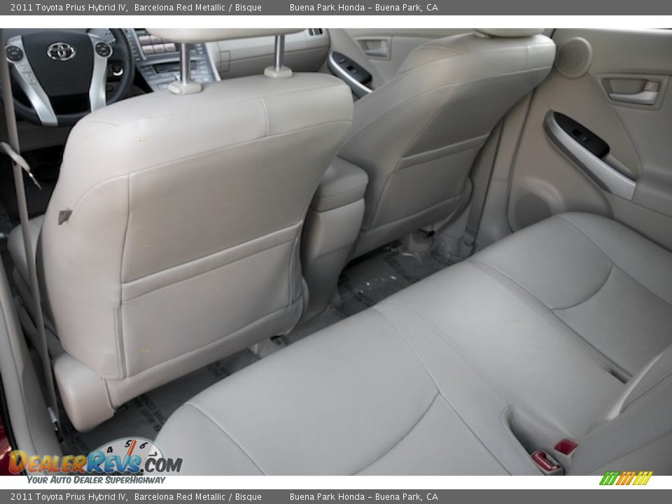 2011 Toyota Prius Hybrid IV Barcelona Red Metallic / Bisque Photo #14