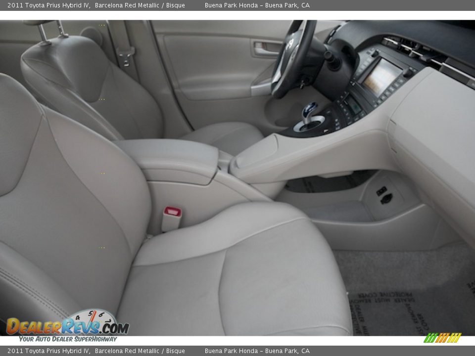 2011 Toyota Prius Hybrid IV Barcelona Red Metallic / Bisque Photo #19