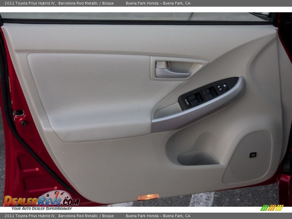 2011 Toyota Prius Hybrid IV Barcelona Red Metallic / Bisque Photo #27