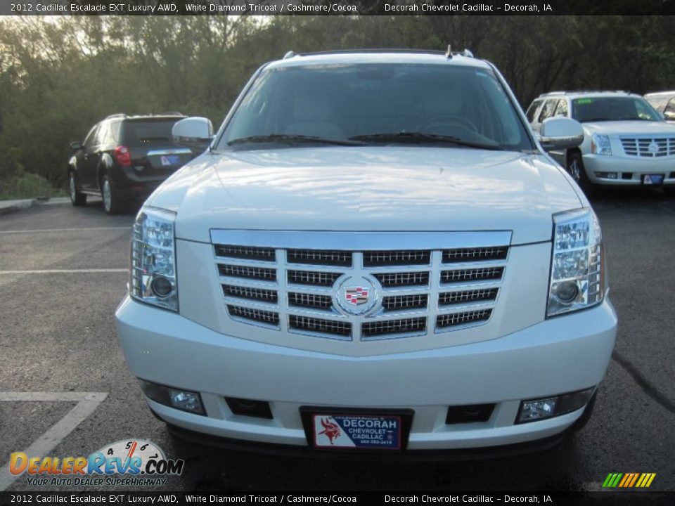 2012 Cadillac Escalade EXT Luxury AWD White Diamond Tricoat / Cashmere/Cocoa Photo #2