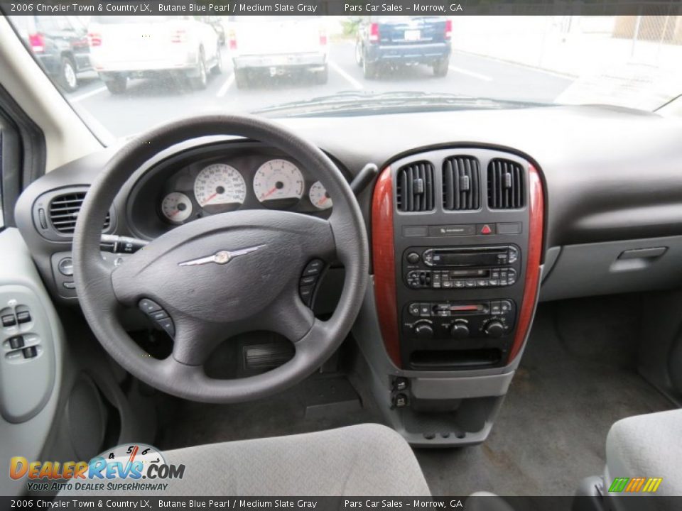 Dashboard of 2006 Chrysler Town & Country LX Photo #9