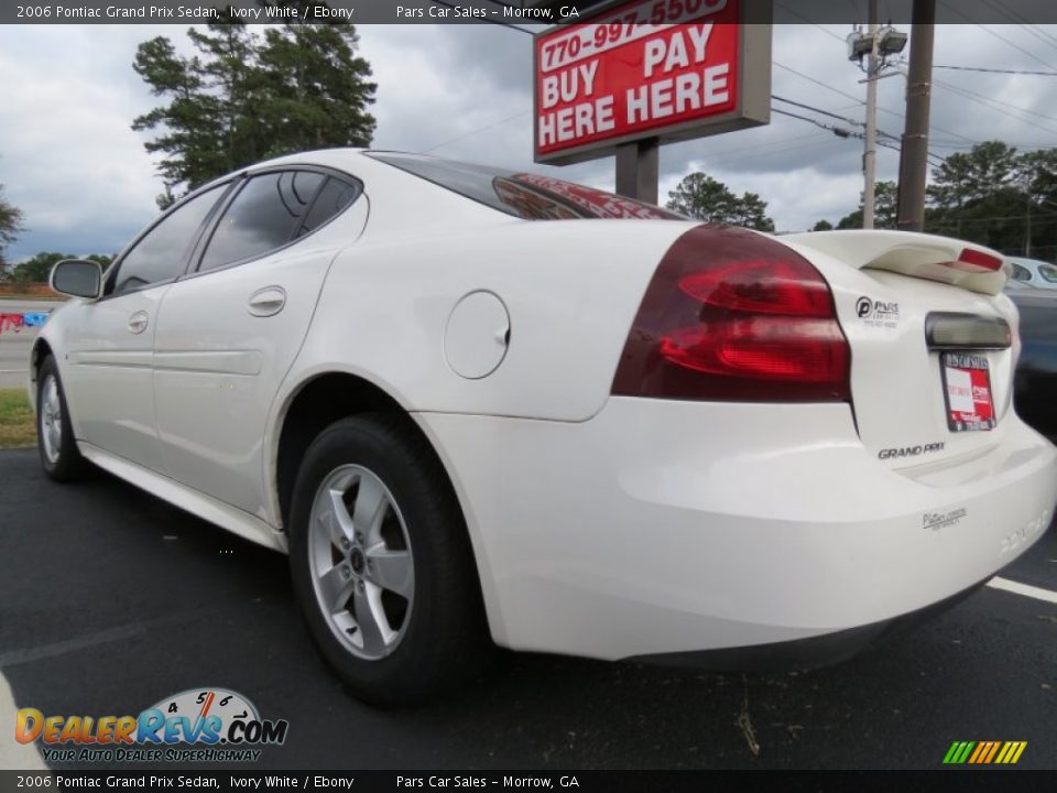2006 Pontiac Grand Prix Sedan Ivory White / Ebony Photo #2
