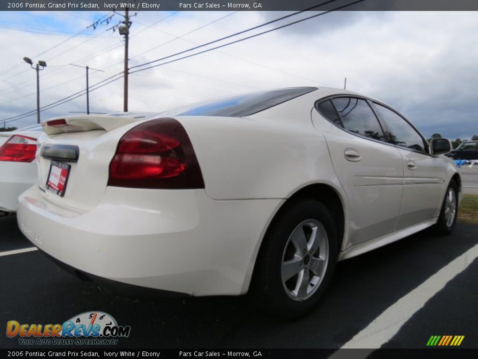2006 Pontiac Grand Prix Sedan Ivory White / Ebony Photo #3