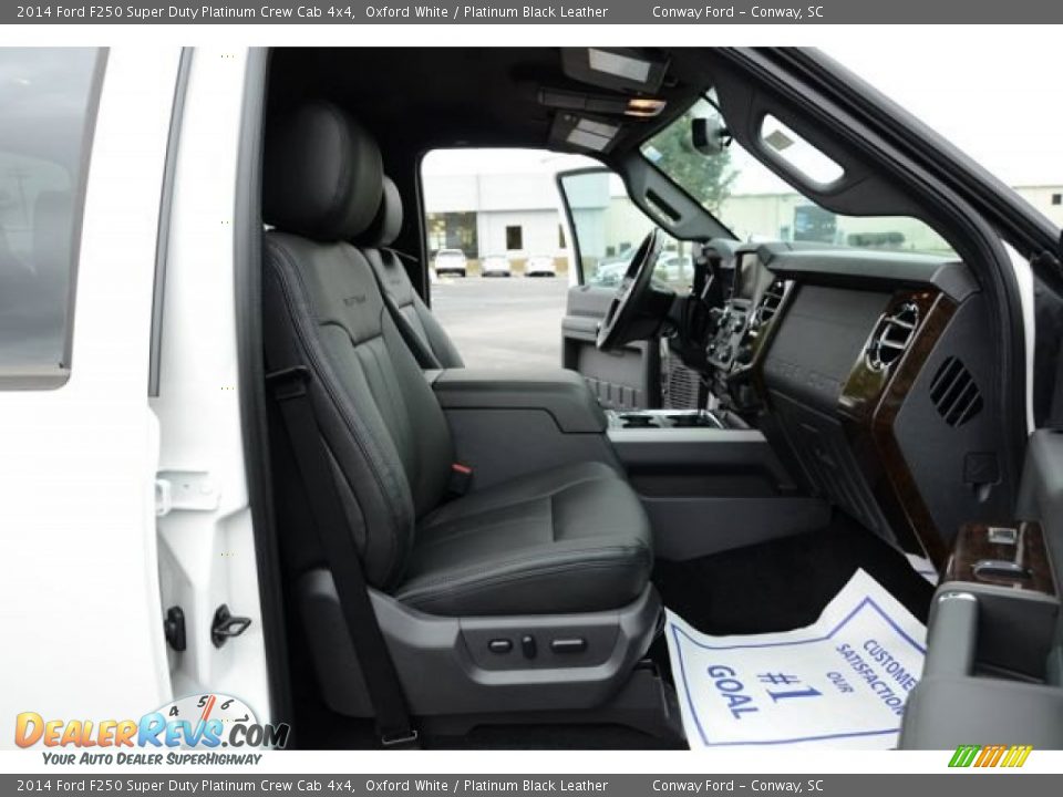 2014 Ford F250 Super Duty Platinum Crew Cab 4x4 Oxford White / Platinum Black Leather Photo #18
