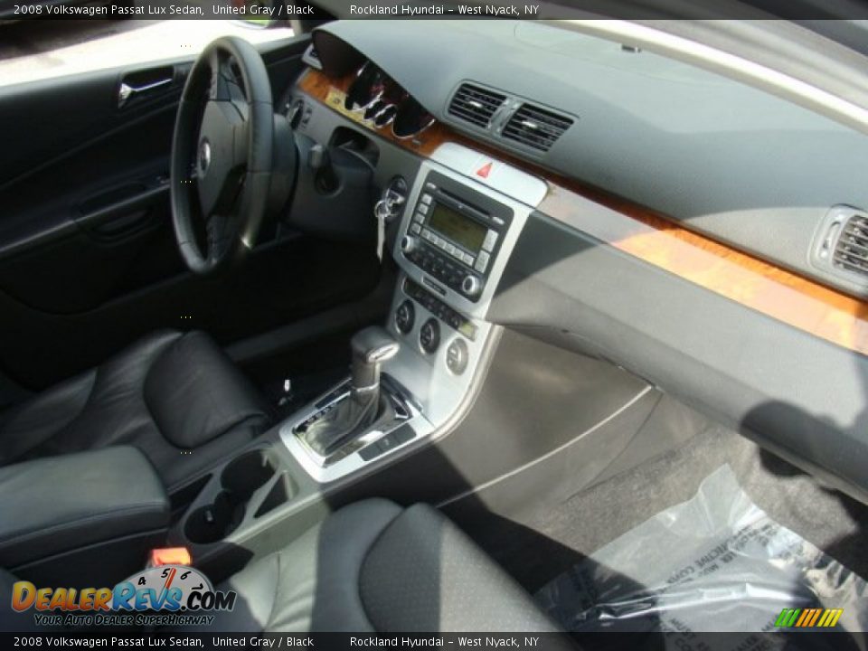 2008 Volkswagen Passat Lux Sedan United Gray / Black Photo #25