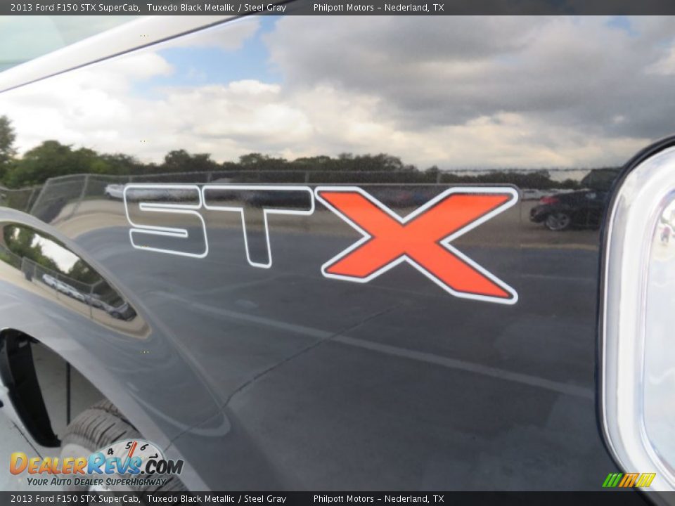 2013 Ford F150 STX SuperCab Tuxedo Black Metallic / Steel Gray Photo #16