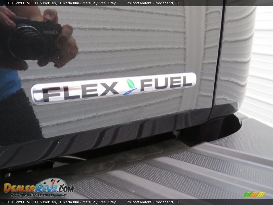 2013 Ford F150 STX SuperCab Tuxedo Black Metallic / Steel Gray Photo #18