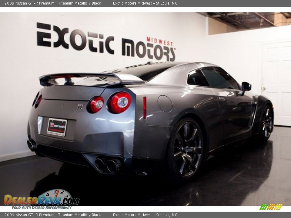 2009 Nissan GT-R Premium Titanium Metallic / Black Photo #6
