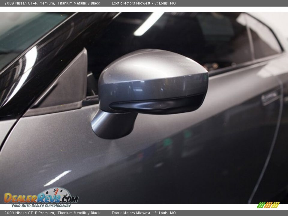 2009 Nissan GT-R Premium Titanium Metallic / Black Photo #30