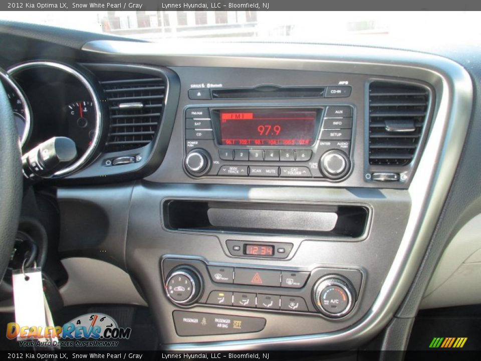 Controls of 2012 Kia Optima LX Photo #14