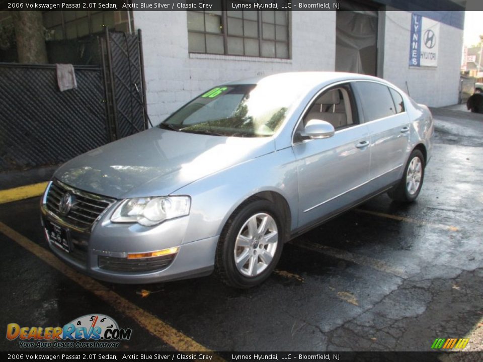 2006 Volkswagen Passat 2.0T Sedan Arctic Blue Silver / Classic Grey Photo #4