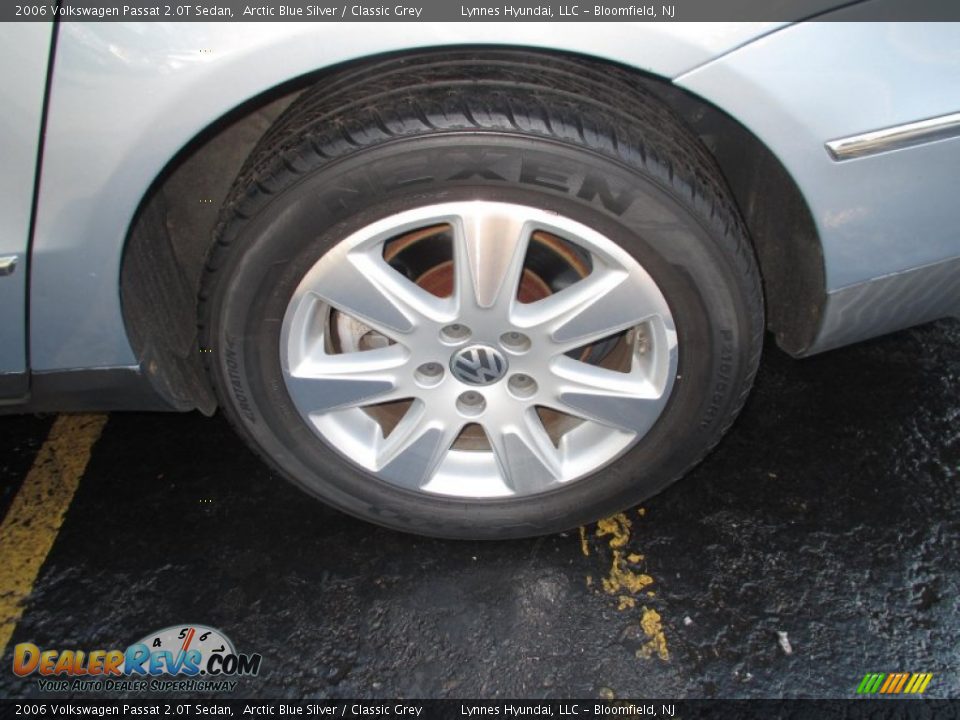 2006 Volkswagen Passat 2.0T Sedan Arctic Blue Silver / Classic Grey Photo #9