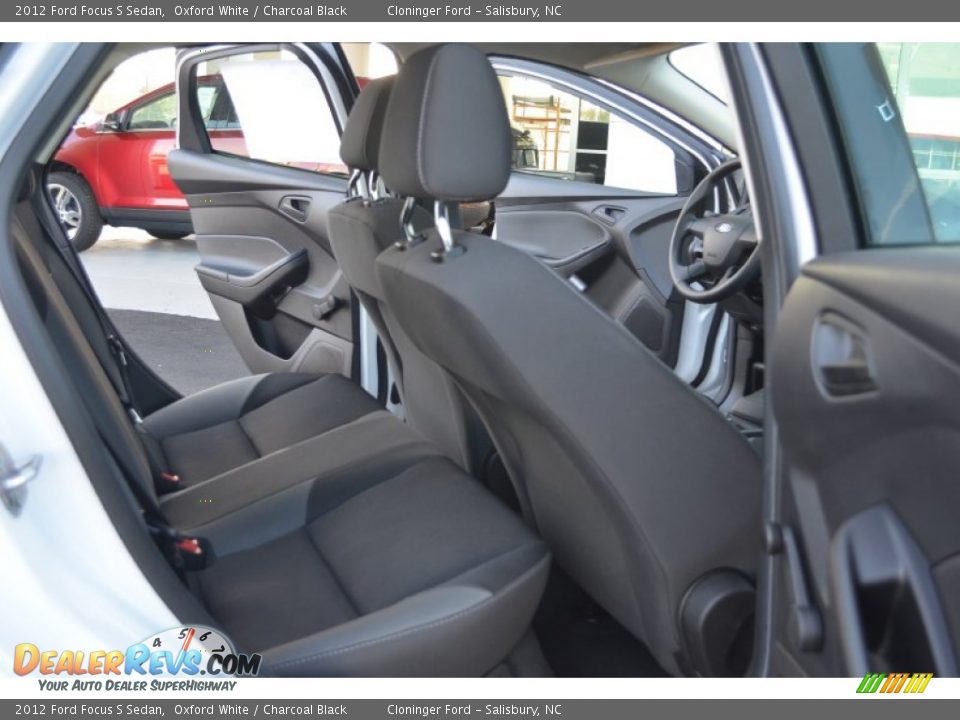 2012 Ford Focus S Sedan Oxford White / Charcoal Black Photo #13