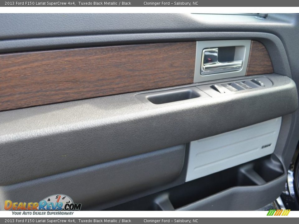 2013 Ford F150 Lariat SuperCrew 4x4 Tuxedo Black Metallic / Black Photo #4