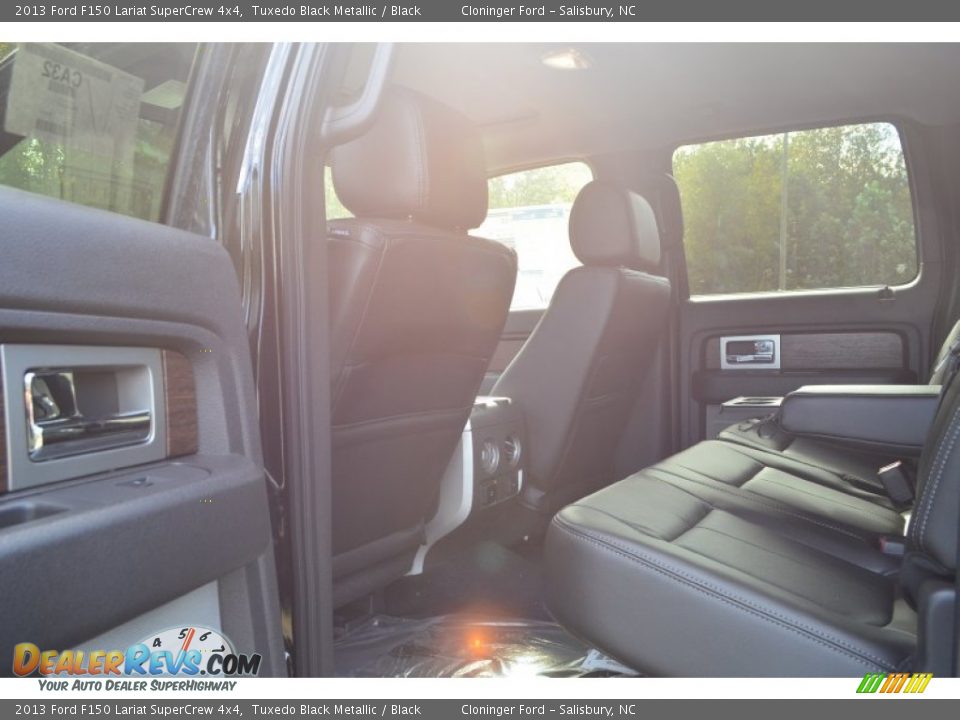 2013 Ford F150 Lariat SuperCrew 4x4 Tuxedo Black Metallic / Black Photo #7