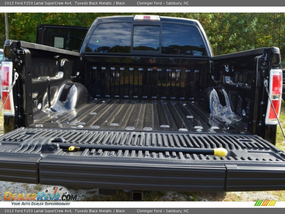 2013 Ford F150 Lariat SuperCrew 4x4 Tuxedo Black Metallic / Black Photo #8