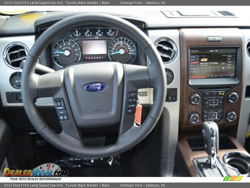 2013 Ford F150 Lariat SuperCrew 4x4 Tuxedo Black Metallic / Black Photo #11